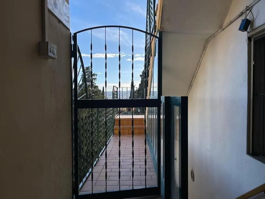 Maison Faustinoni Gardone Riviera 0*,  Italy