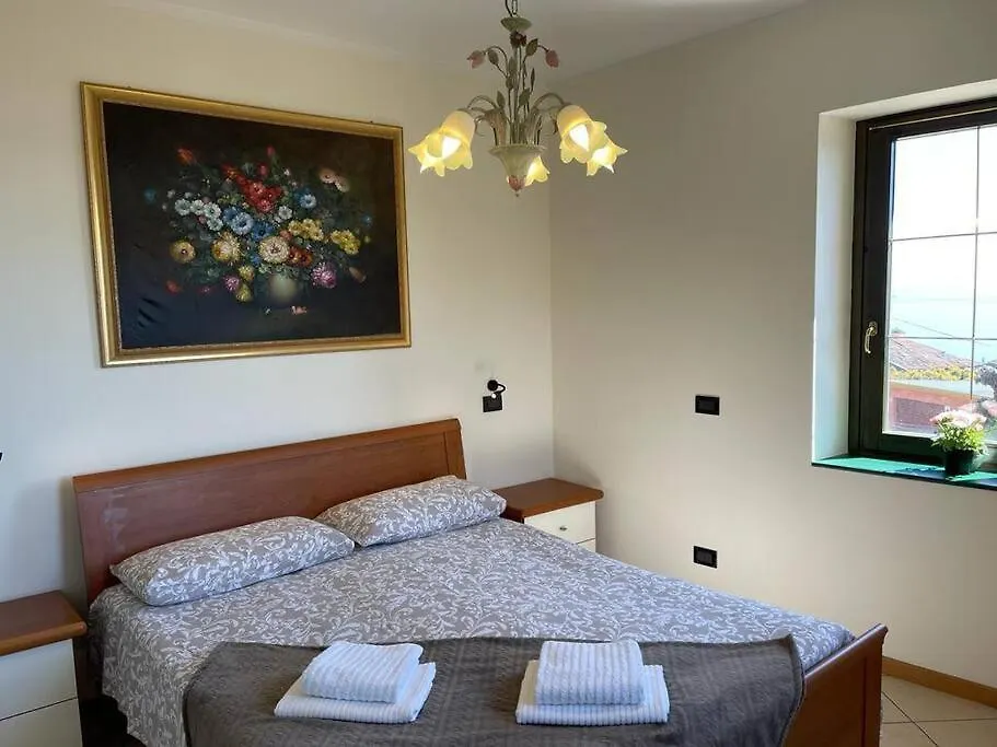 Holiday home Maison Faustinoni Gardone Riviera